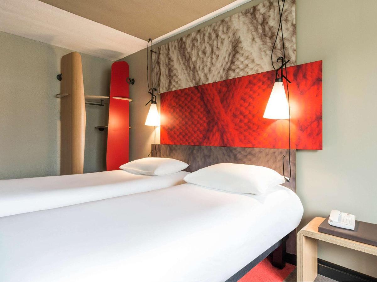 Hotel Ibis Cognac Centre Exterior photo